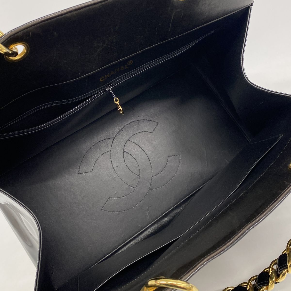 Chanel Chain Tote Bag Quilted Patent Leather Black Gold — view 4