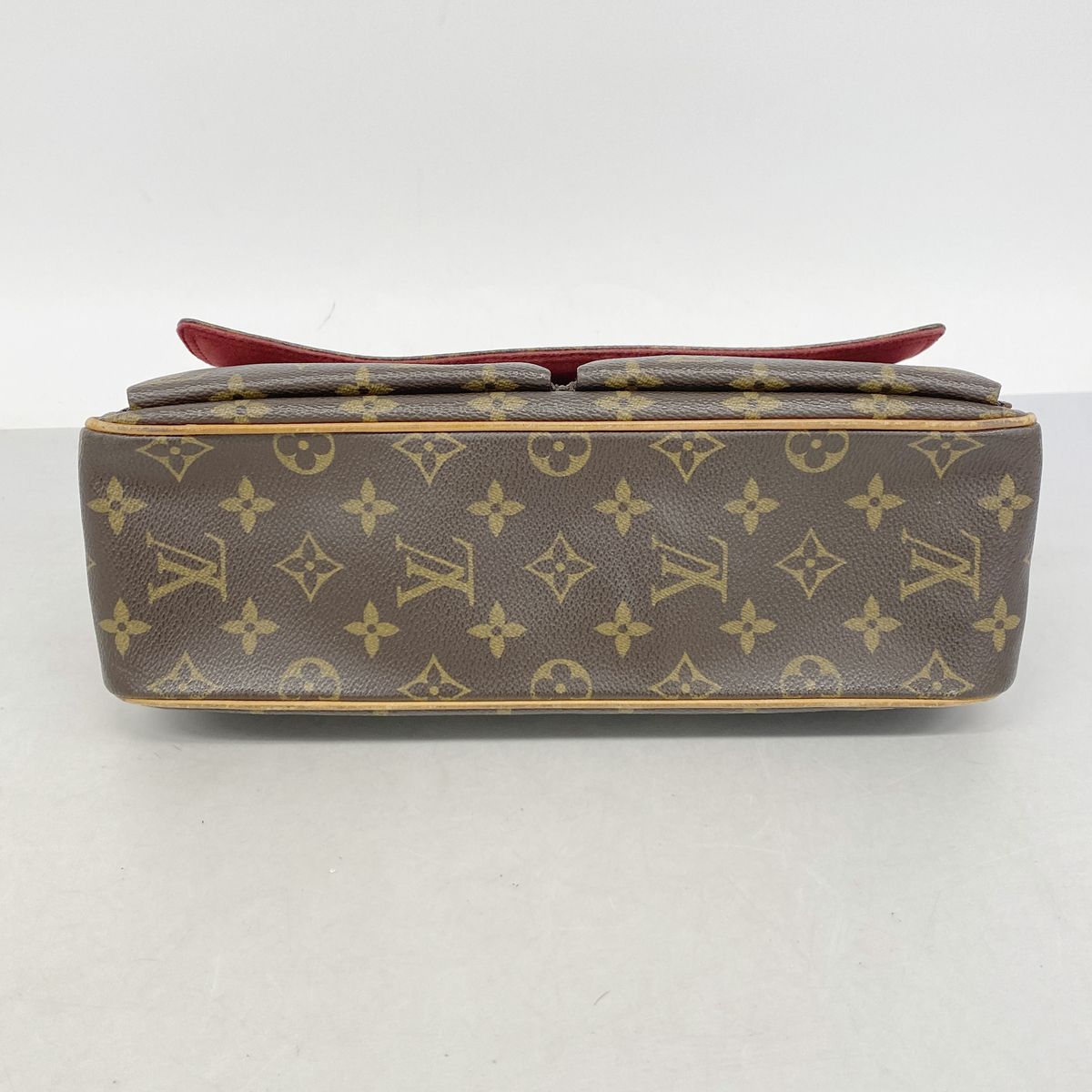 Louis Vuitton Shoulder Bag Monogram Viva-Cite MM Brown — view 3