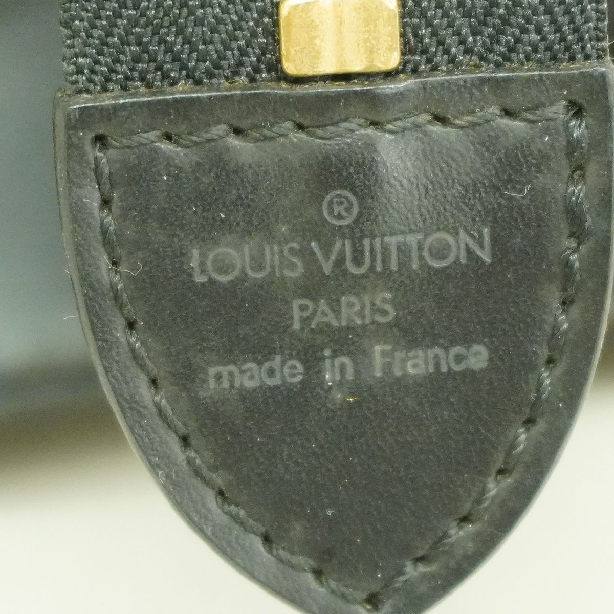 Louis Vuitton Handbag Epi Sac Triangle Noir — view 5