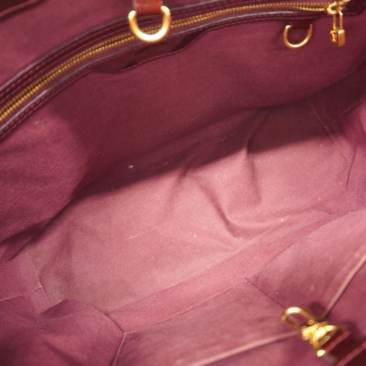 Louis Vuitton Tote Bag Vernis Wilshire MM Rouge Fauvist — view 4