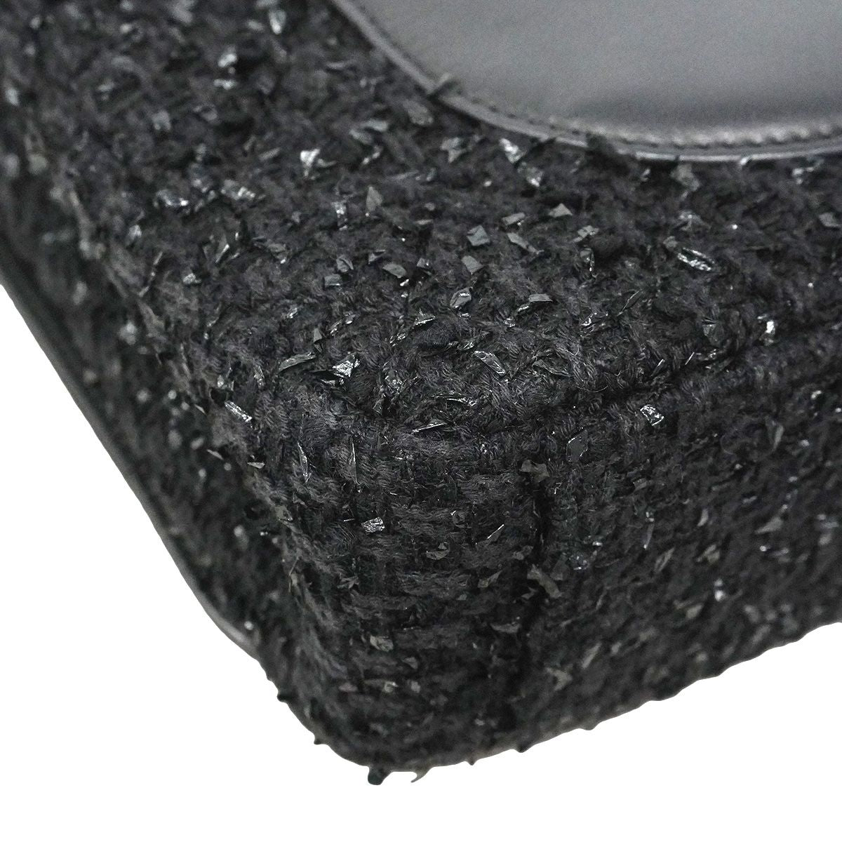 Chanel Shoulder Bag CC Filigree Tweed Black Champagne Gold — view 8