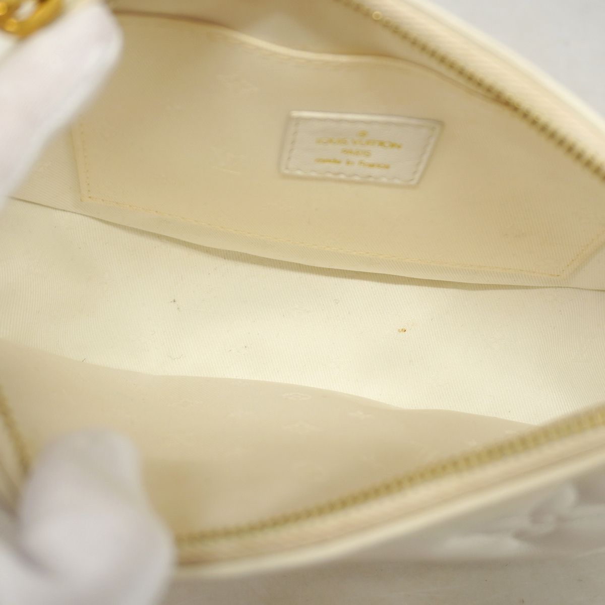 Louis Vuitton Handbag Bubble Glam Over the Moon Snow — view 4