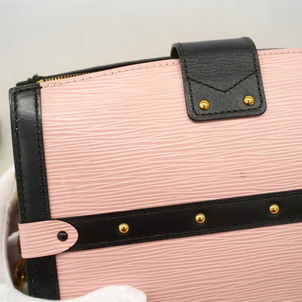 Louis Vuitton Shoulder Bag Epi Trunk Clutch Rose Ballerine — view 8