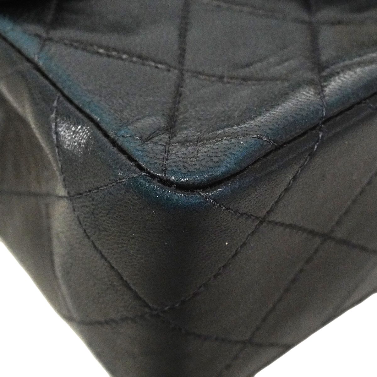 Chanel Shoulder Bag Mini Quilted Lambskin Black Gold — view 6