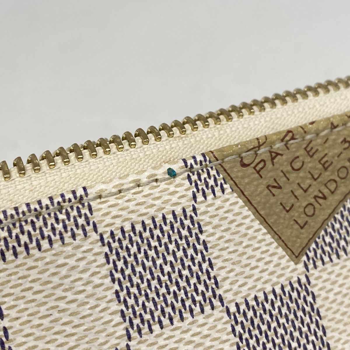 Louis Vuitton Pouch Damier Azur Label Collection Pochette Mila MM White — view 8