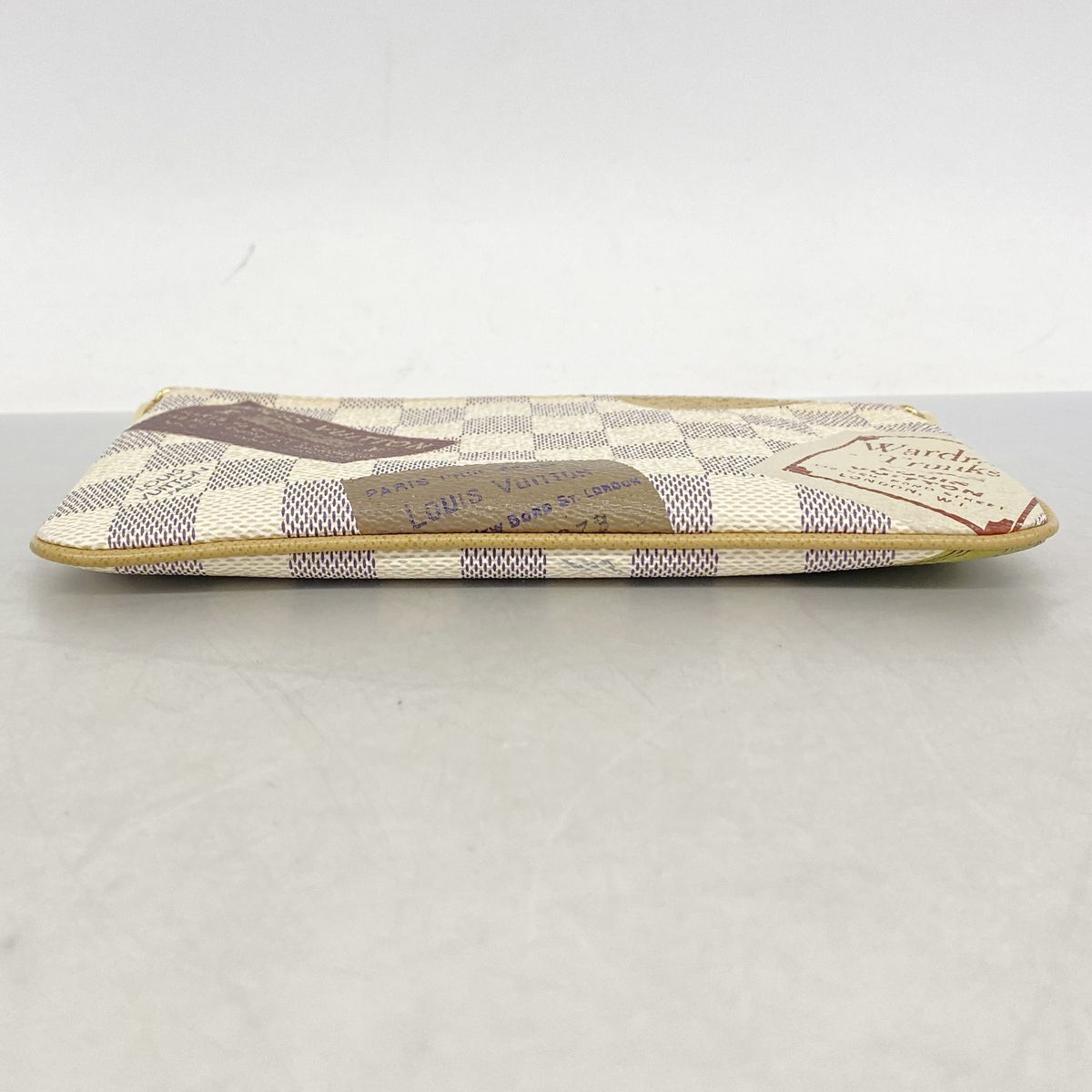 Louis Vuitton Pouch Damier Azur Label Collection Pochette Mila MM White — view 3