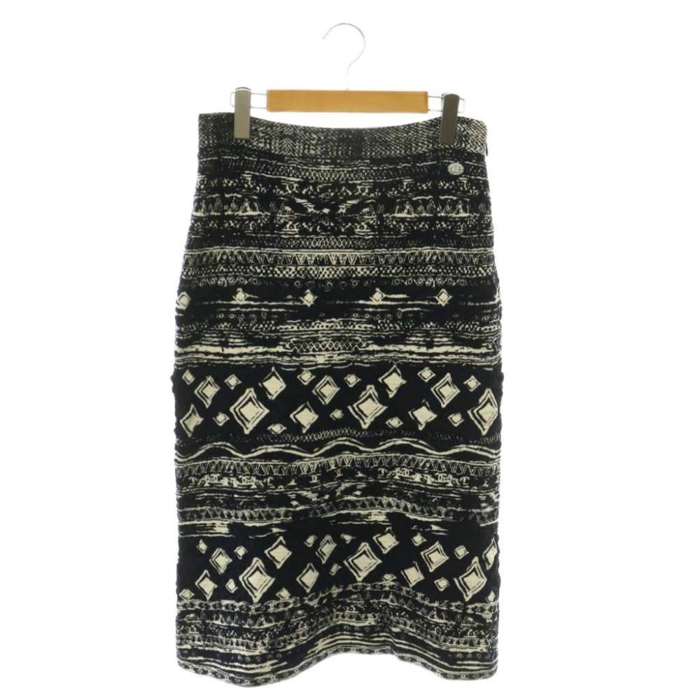 Chanel All Over Print CC Logo Fukure Knit Skirt Fitted Jacquard Navy White 38