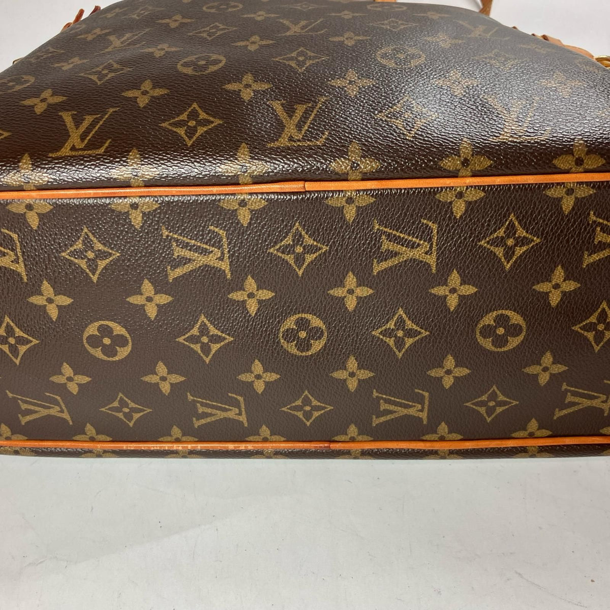 Louis Vuitton Bag Monogram Batignolles Horizon — view 5