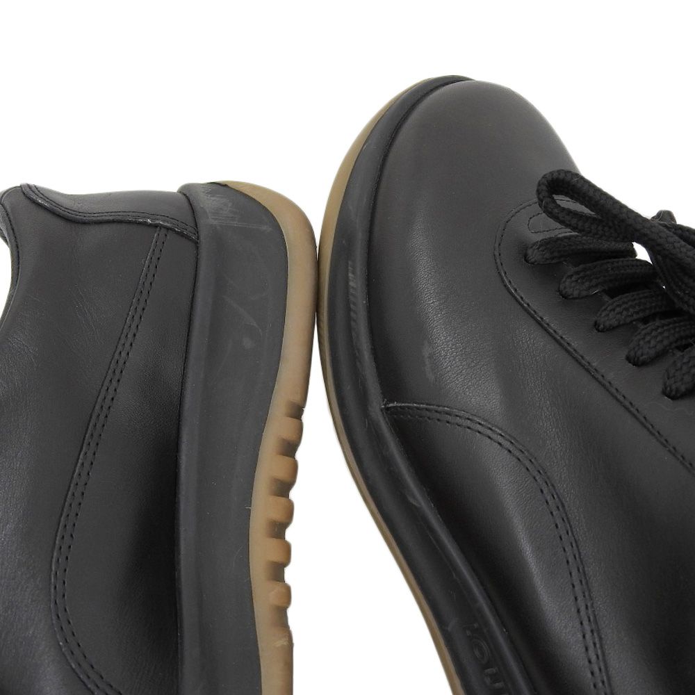 Louis Vuitton Leather Low-Top Sneakers Black — view 4