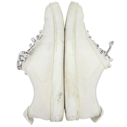 Chanel CC Logo Canvas Low-Top Sneakers White — view 4