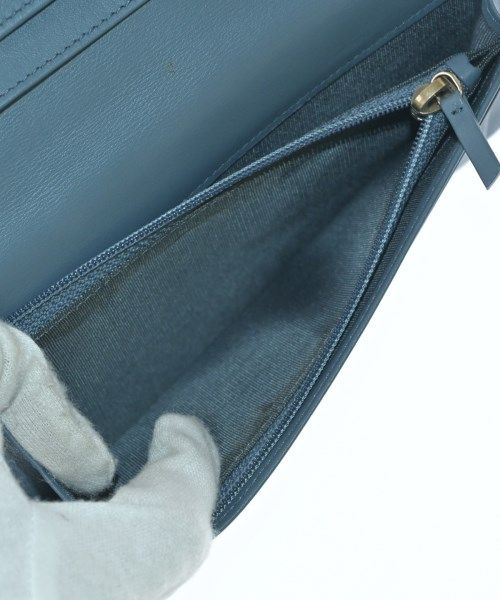 Chanel Matelasse Bifold Wallet CC Logo — view 4