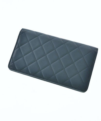 Chanel Matelasse Bifold Wallet CC Logo — view 2