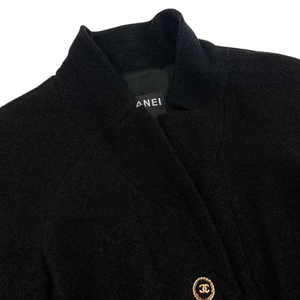 Chanel Cropped Tweed Jacket CC Logo Black 38 — view 6