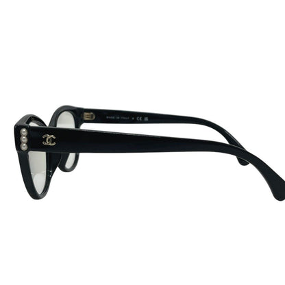 Chanel Sunglasses CC Logo Pearl Black Eyewear — view 2