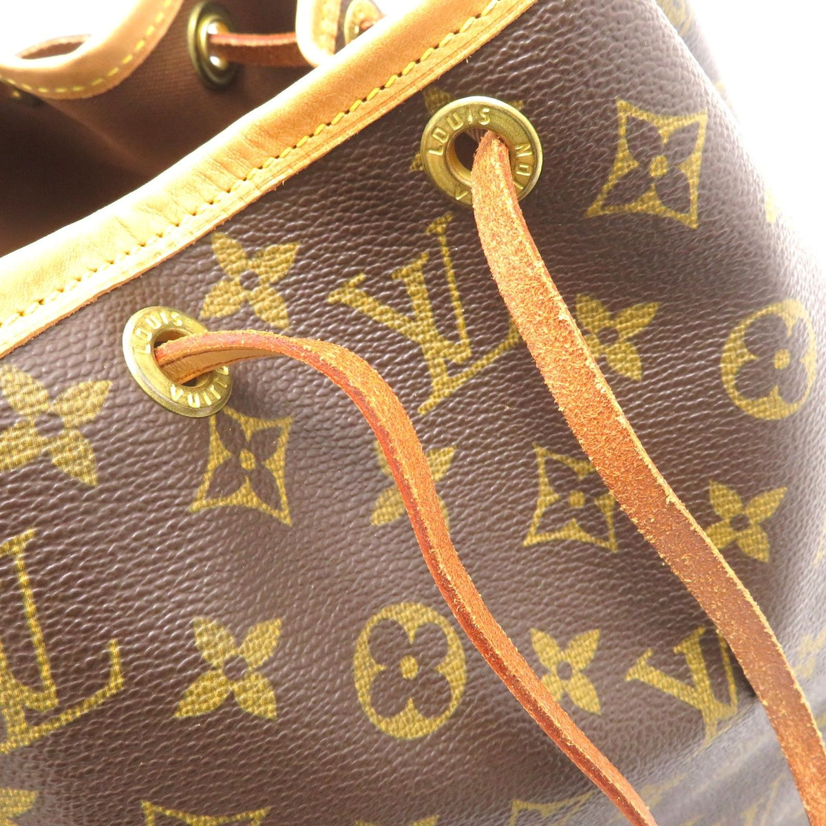 Louis Vuitton Petit Noe Monogram Shoulder Bag Canvas Brown — view 5