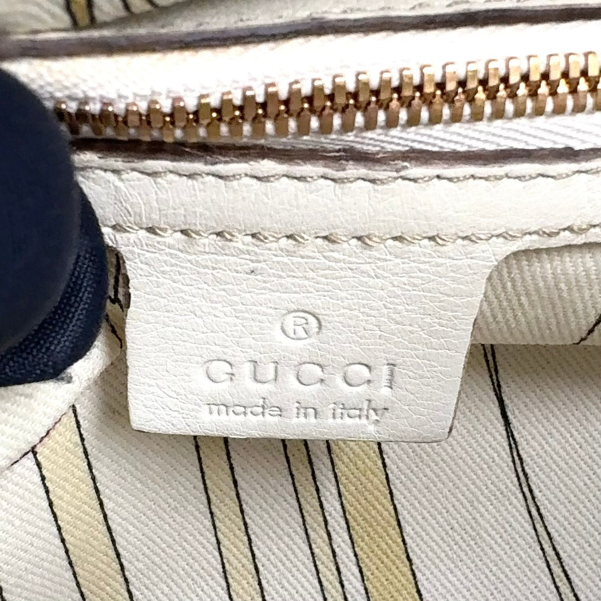 Gucci Horsebit Guccissima Leather White Handbag Gold — view 4