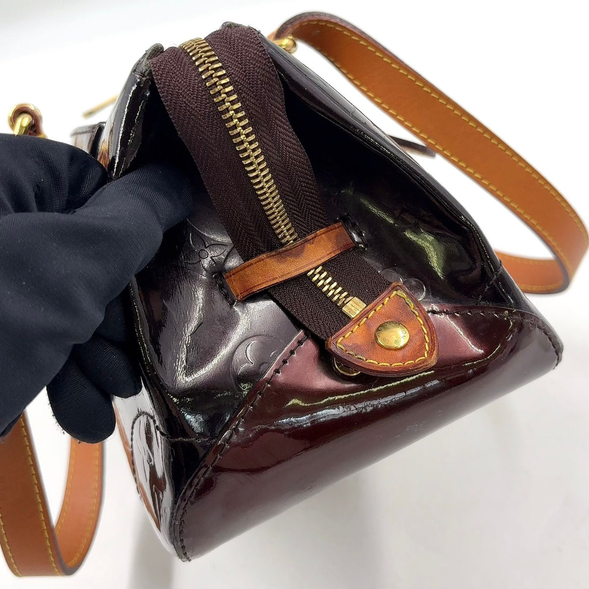 Louis Vuitton Rosewood Avenue Monogram Vernis Amarante Leather Patent Dark — view 7