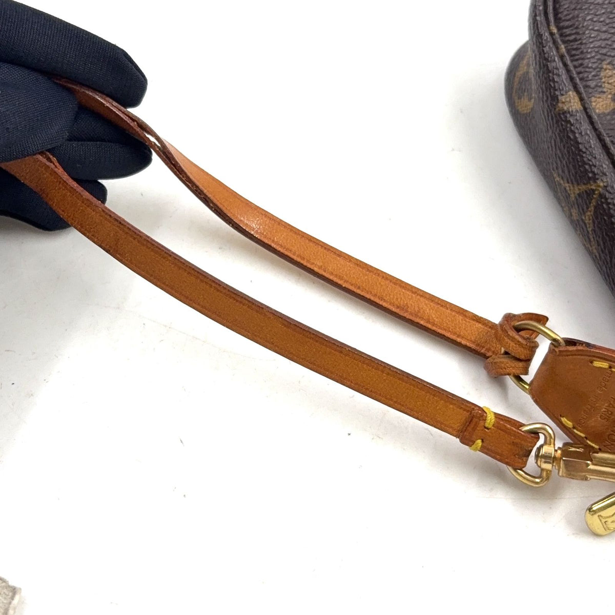 Louis Vuitton Pochette Accessoires Monogram Leather Brown Light Handbag Gold — view 6