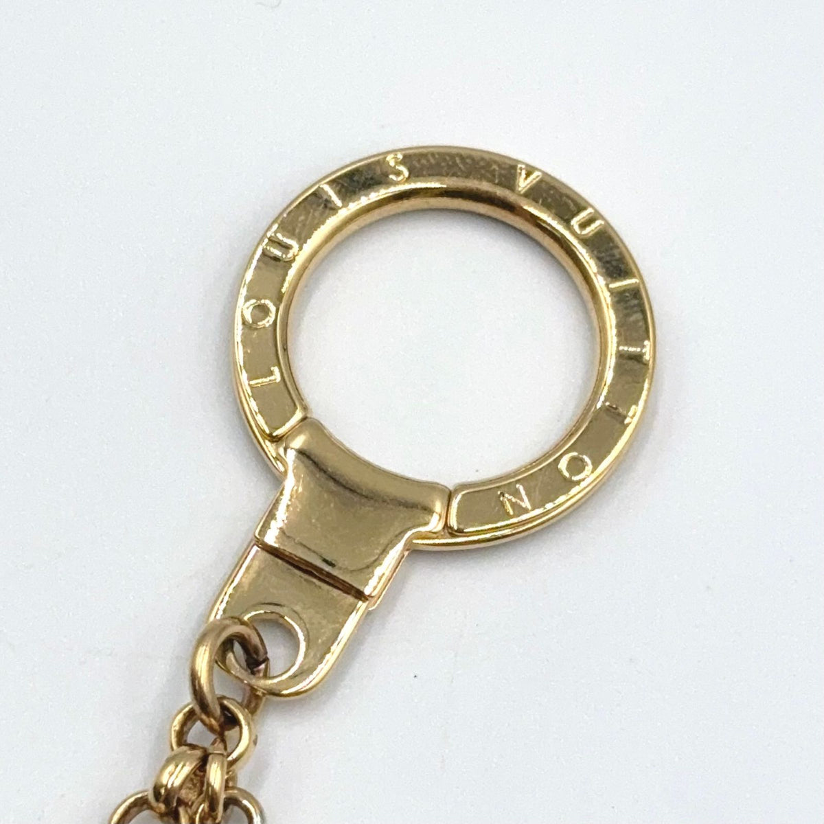 Louis Vuitton Fleur de Monogram Off White Gold Beige Charm Keychain — view 3