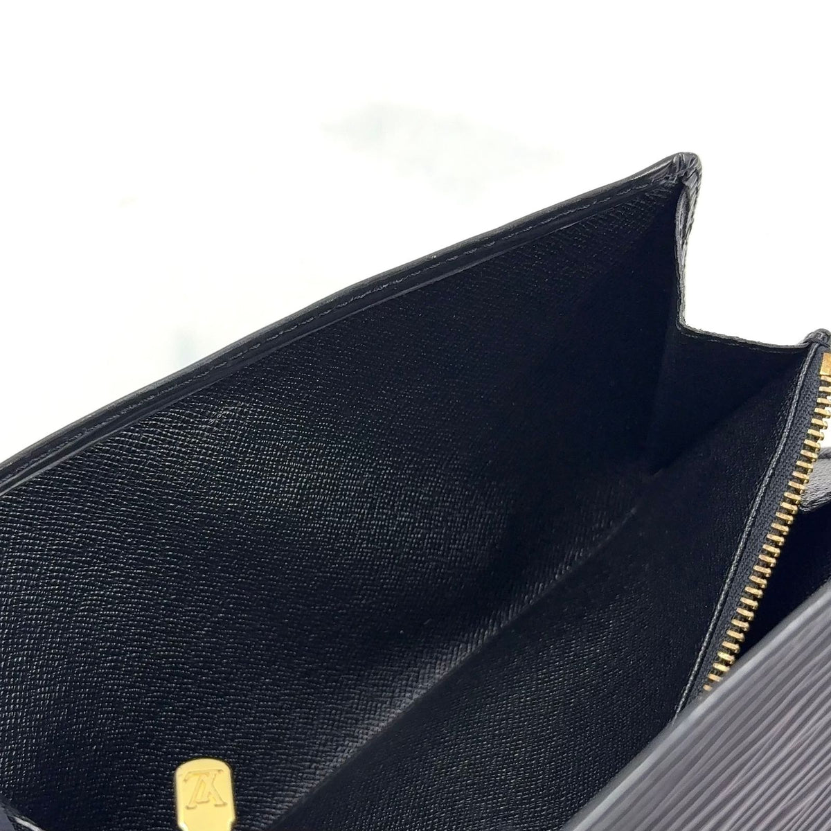 Louis Vuitton Pochette Porte Monnaie Credit Epi Noir Leather Black Bifold — view 7