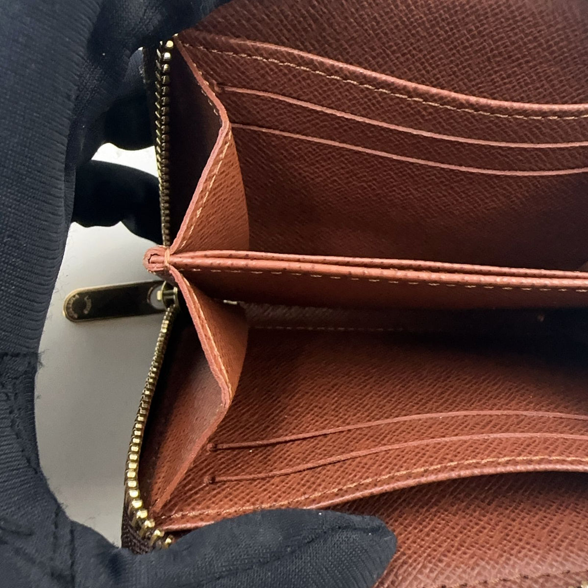 Louis Vuitton Zippy Coin Purse Monogram Leather Brown Gold — view 8