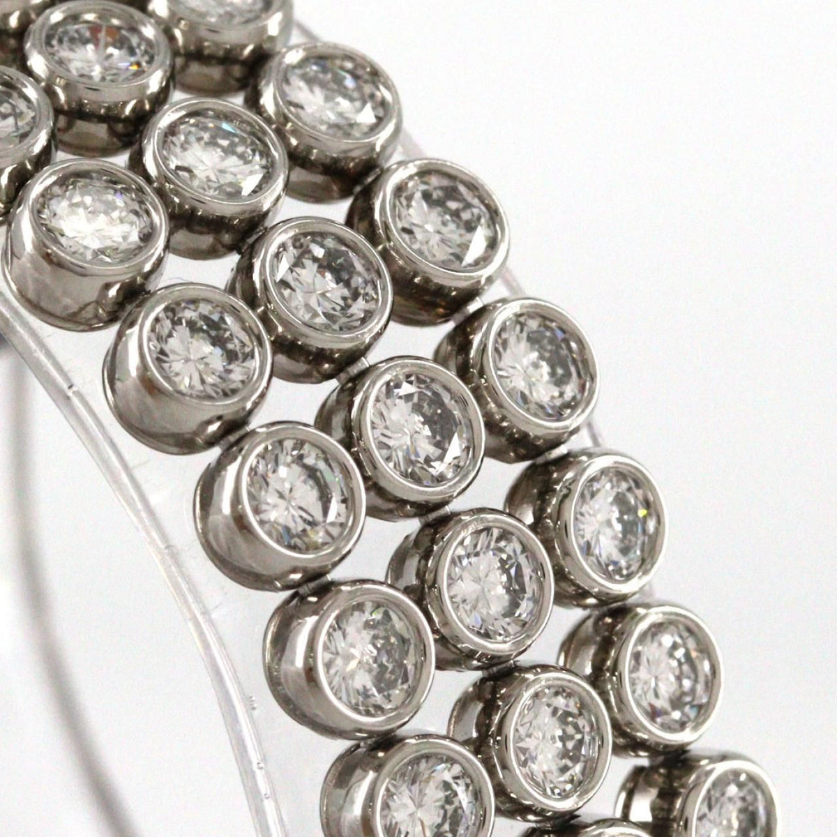 Harry Winston Signature PT D Bracelet D PT Quartz — view 4
