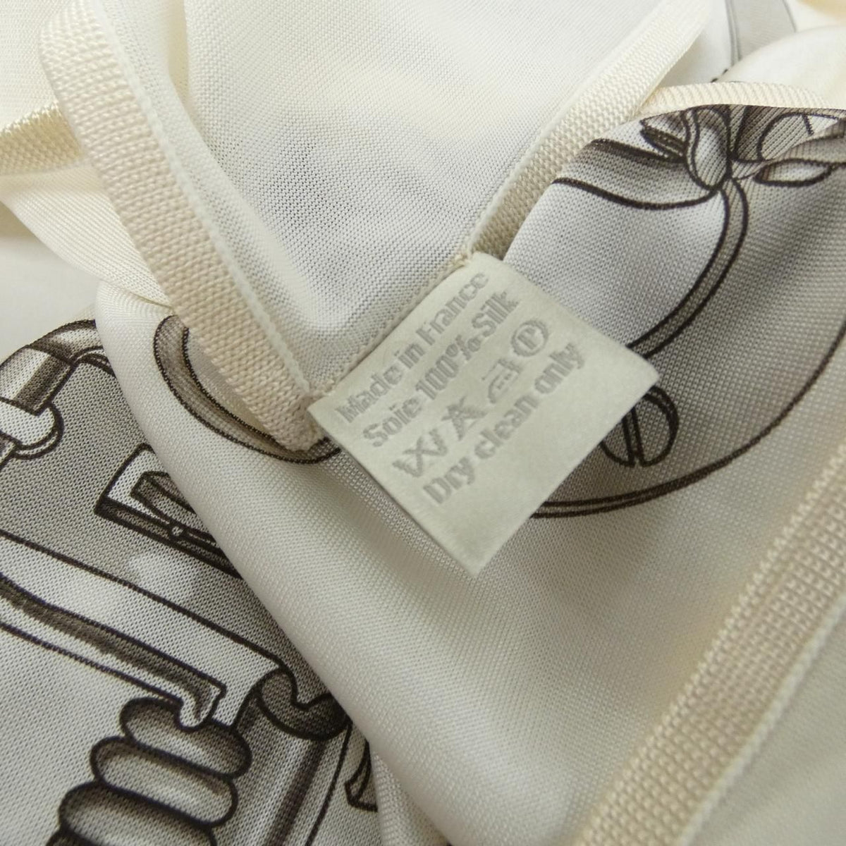 Hermes Mors Et Gourmettes Smooth Carre Scarf — view 3