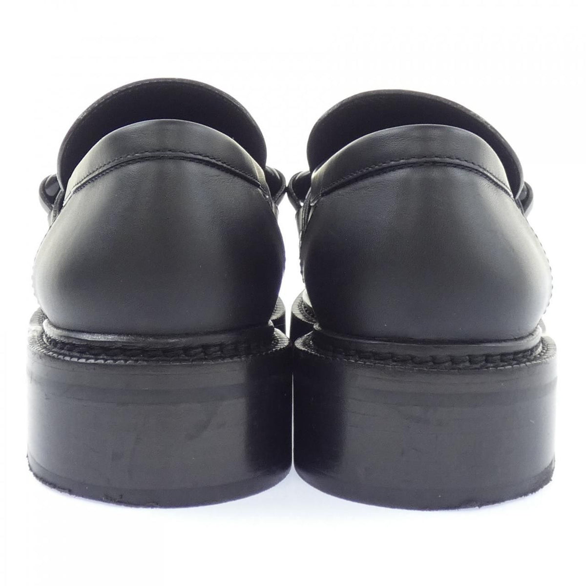 Louis Vuitton Oversized Resin Chain Academy Line Shoes — view 5