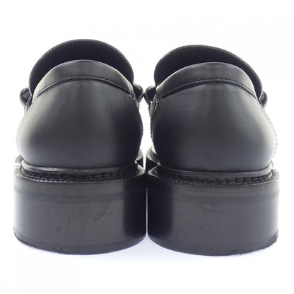 Louis Vuitton Oversized Resin Chain Academy Line Shoes — view 5