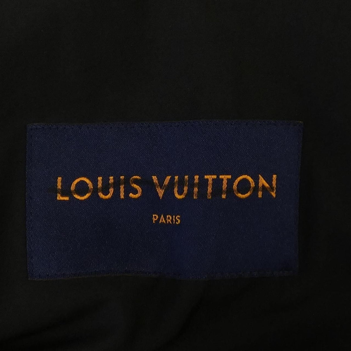 Louis Vuitton Trench Coat — view 4