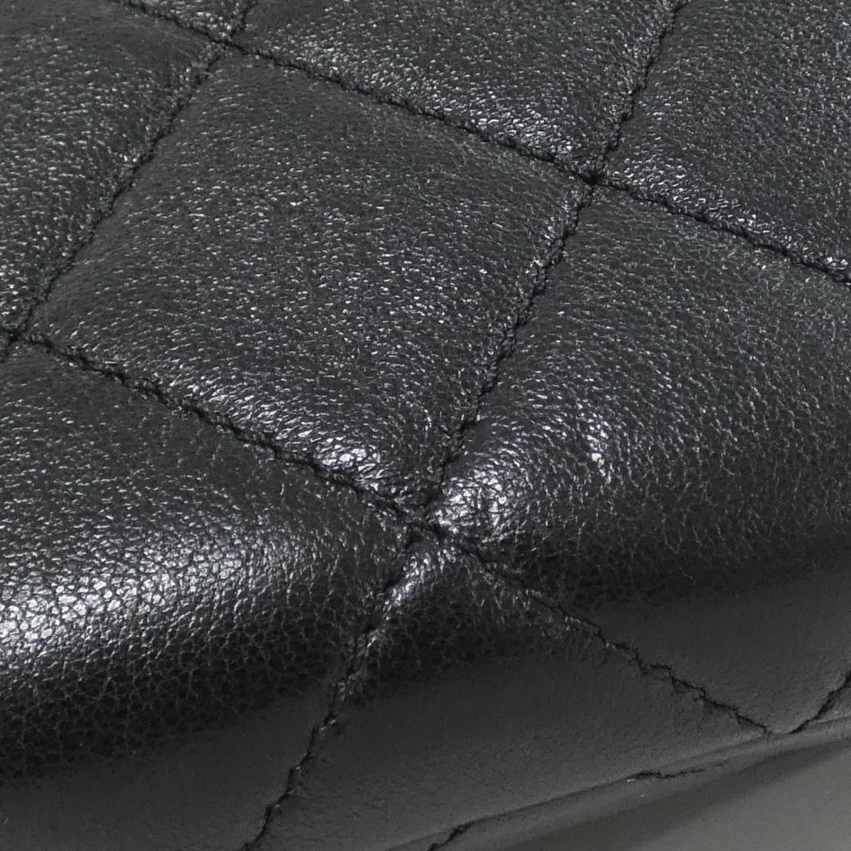 Chanel Bag Handbag Black — view 3