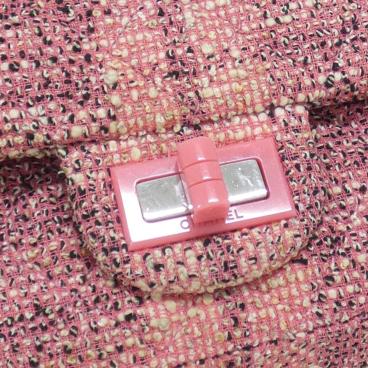 Chanel Shoulder Bag Pink — view 4