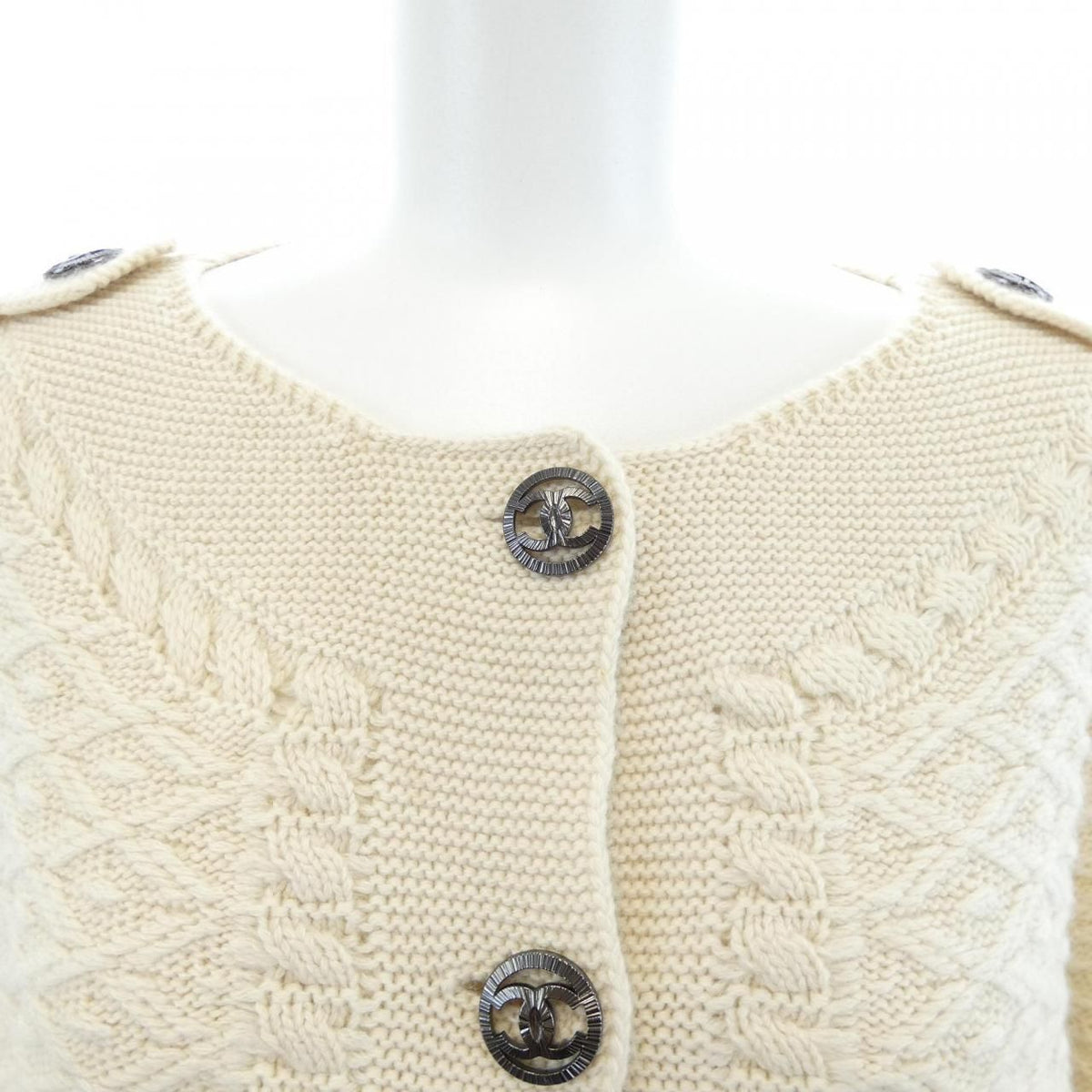 Chanel Collarless Jacket White — view 5