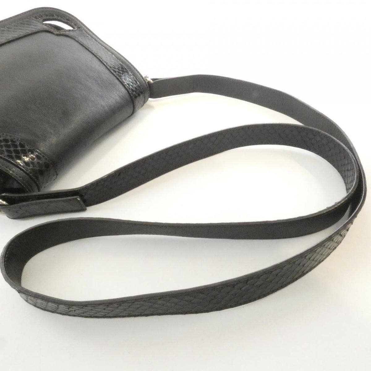 Cartier Marcello Shoulder Bag — view 5