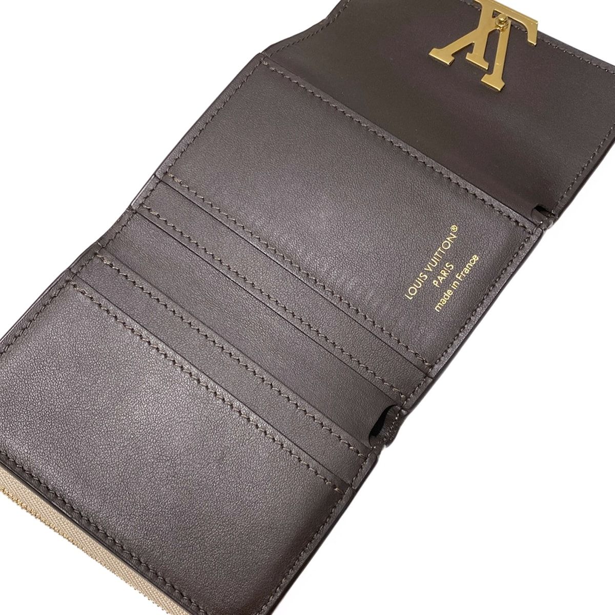 Louis Vuitton Trifold Wallet Capucines Portefeuille XS Galet Leather Cowhide — view 3