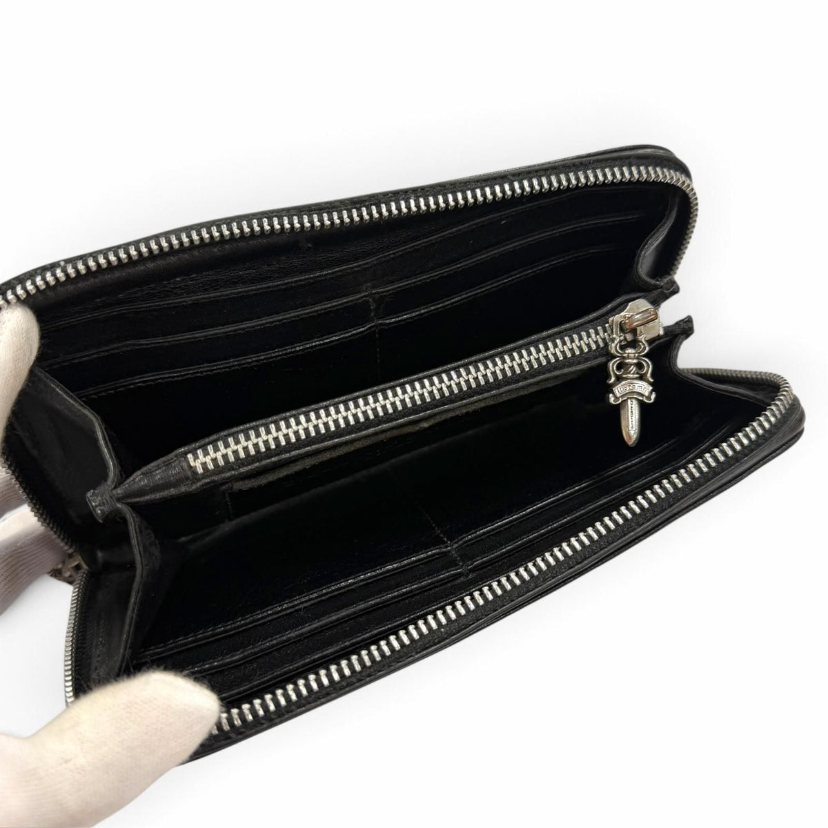 Chrome Hearts Rec F Zip Plain Leather 925 Scroll Label Long Wallet Black — view 5