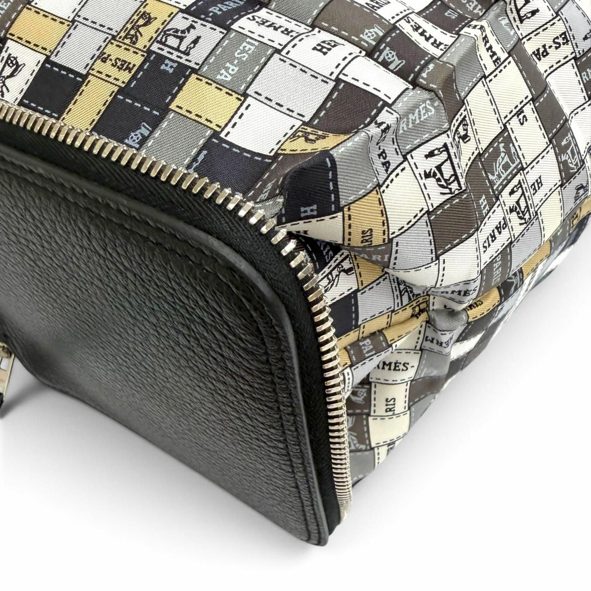 Hermes Silky Pop Bolduc Check Leather Buffalo Skipper Tote Bag Eco Black — view 8
