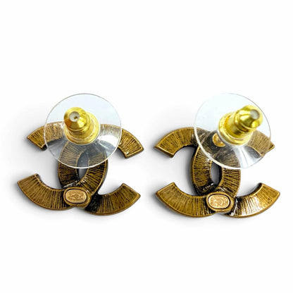 Chanel Metal CC Logo Earrings Antique Gold — view 5