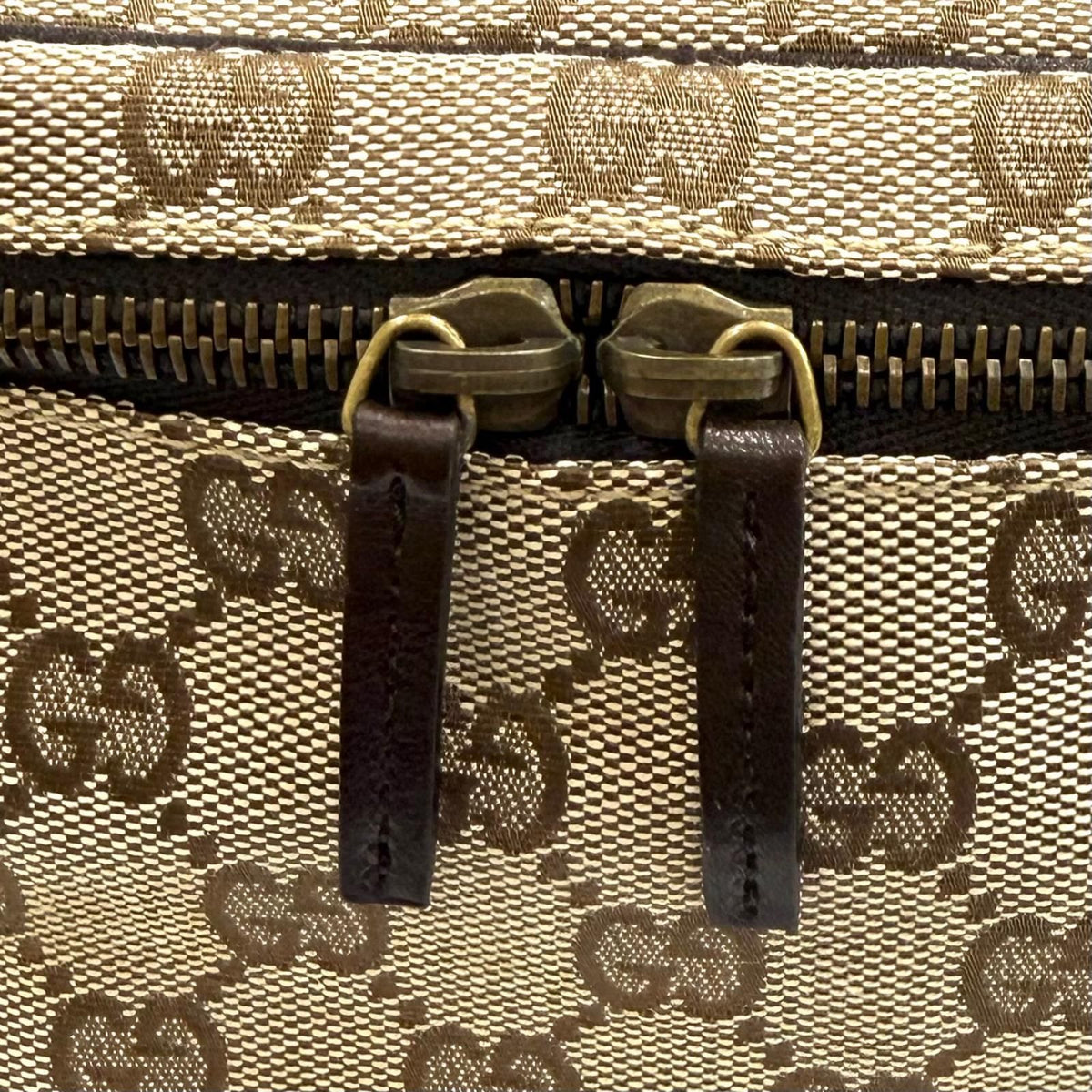 Gucci Vintage GG Canvas Leather Vanity Makeup Pouch Beige Brown — view 8