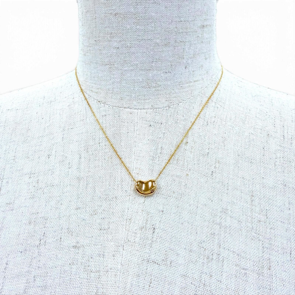 Tiffany & Co Elsa Peretti Bean Design Pendant 18k Necklace Yellow Gold — view 2