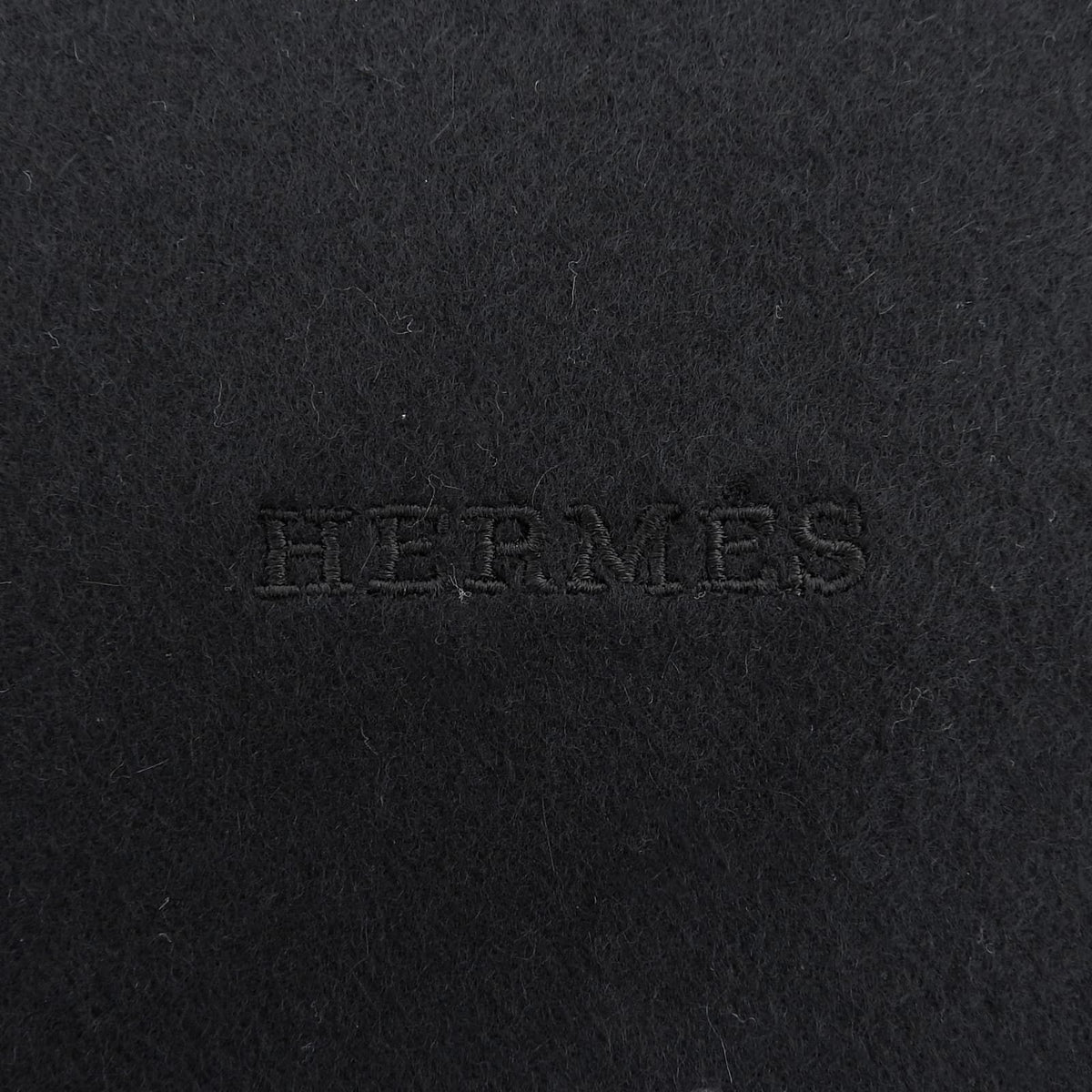 Hermes Cashmere 100% Logo Embroidery Large Shawl Scarf with Fringes Black — view 5