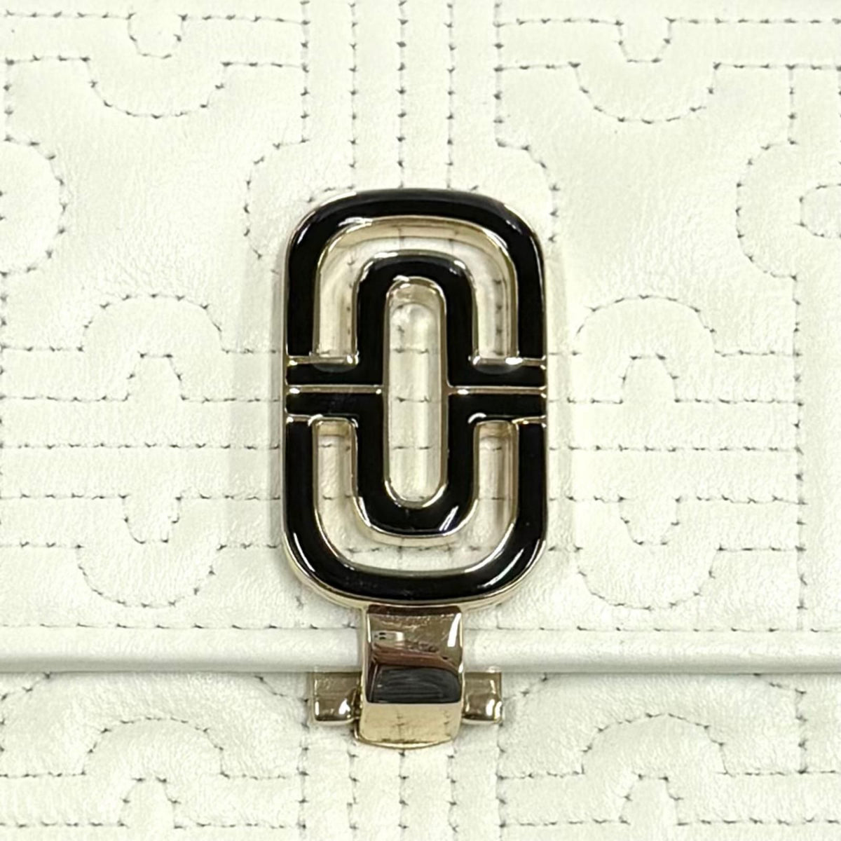 Bvlgari Parentesi Leather Bifold Wallet Compact White Gold — view 8