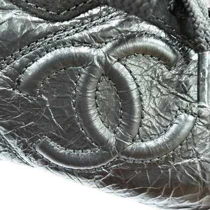 Chanel CC Logo Lace-up Leather Low-Top Sneakers Black — view 7