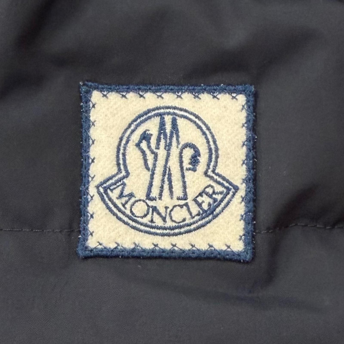 Moncler Gamme Bleu Gum Blue Wool Cashmere Logo Patch Zip Down Jacket Black — view 6