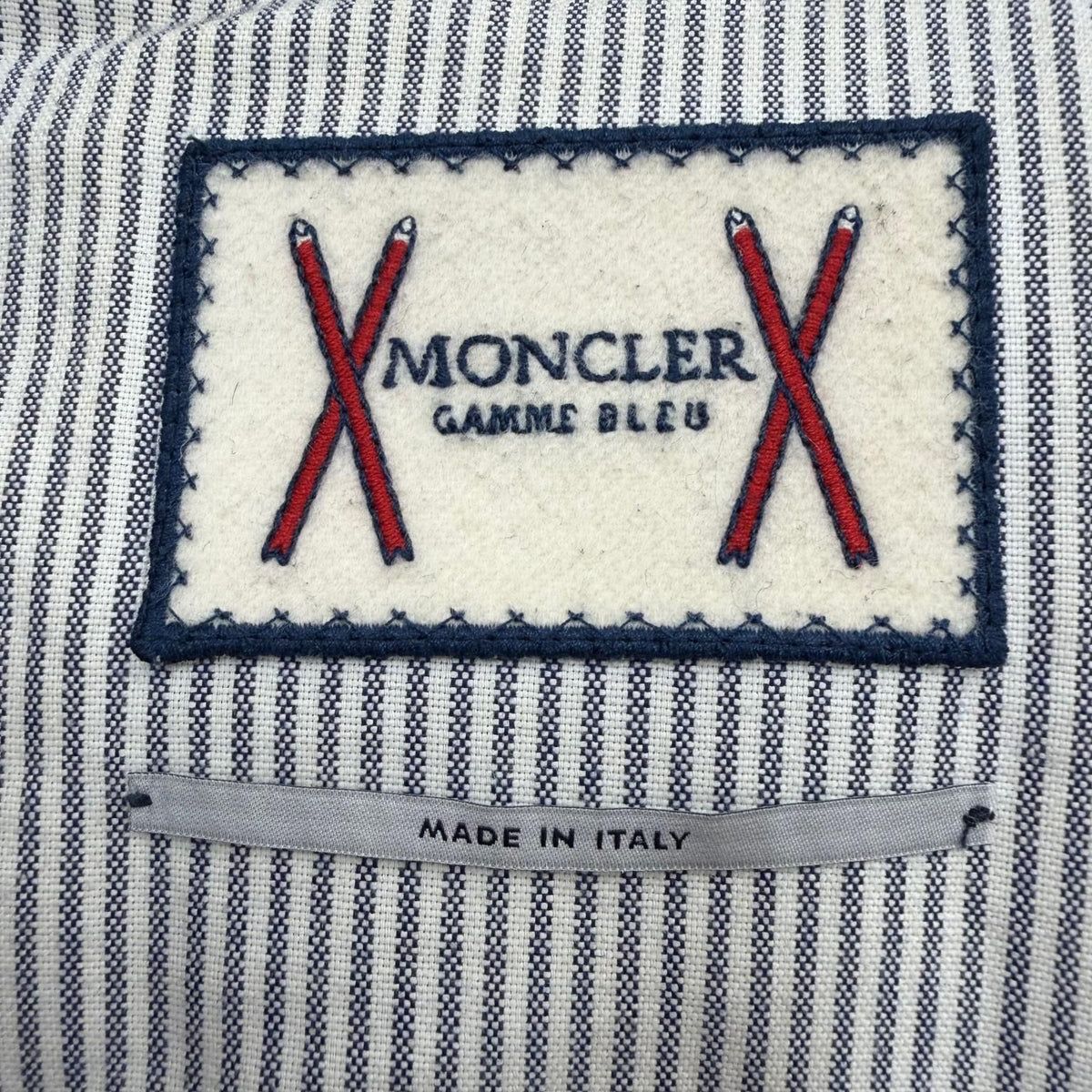Moncler Gamme Bleu Gum Blue Wool Cashmere Logo Patch Zip Down Jacket Black — view 8