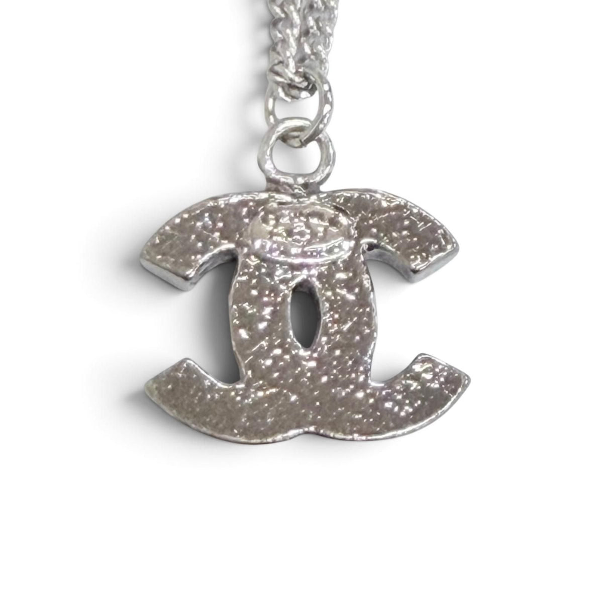 Chanel Vintage 06P CC Logo Rhinestone Necklace Silver — view 5
