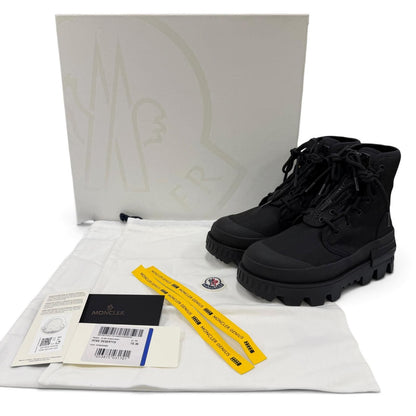 Moncler Genius 4 Hyke Desertyx Logo Design Zip UP Short Boots Black — view 2