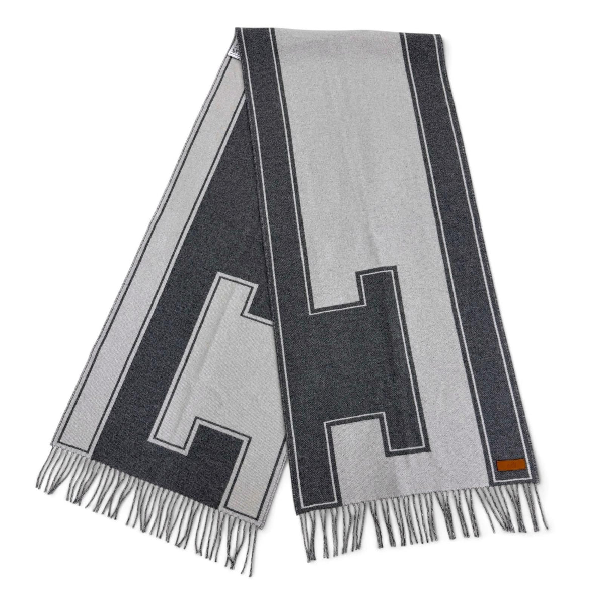 Hermes Cle de H Cashmere 100% Sheep Leather Patch with Fringe Scarf Gray — view 3