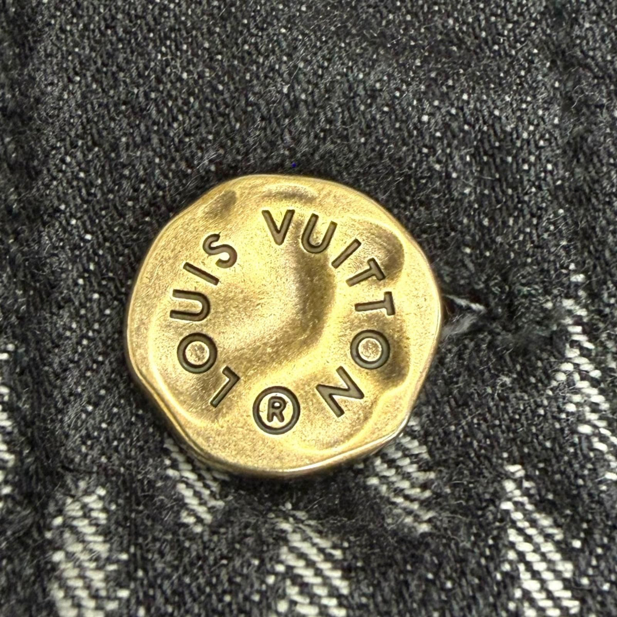 Louis Vuitton NIGO Giant Damier Waves Monogram Washed Denim Jacket Gray 48 — view 6