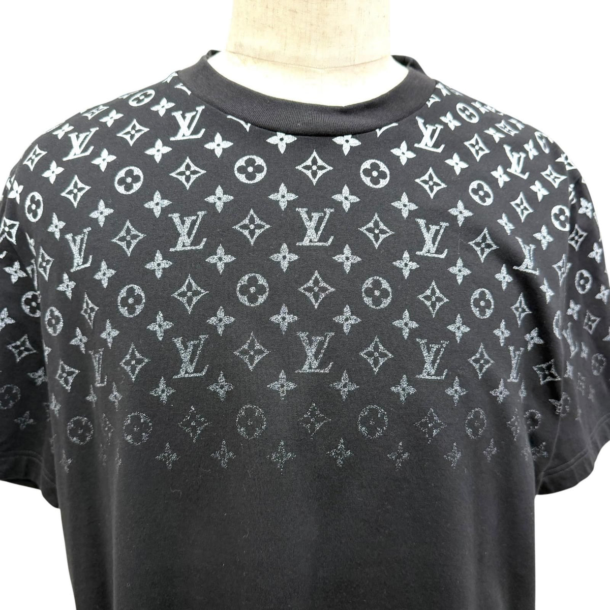 Louis Vuitton Monogram Gradient Cotton Short Sleeve T-Shirt Black XL — view 2